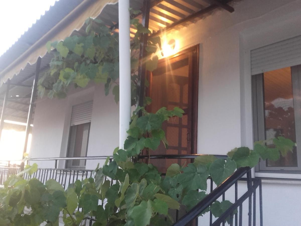 Vasilis House Villa Kaliráhi Kültér fotó